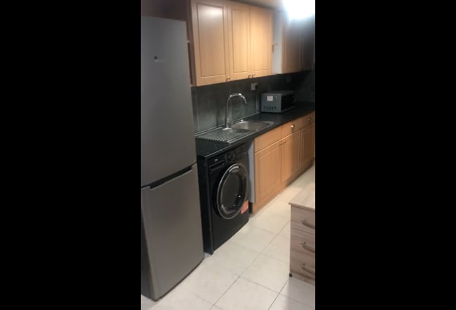 1 bed flat Main Photo