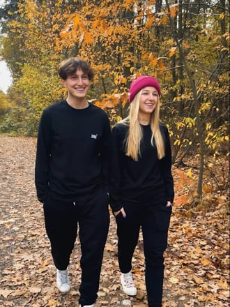 Video: Longsleeve Unisex Czarny