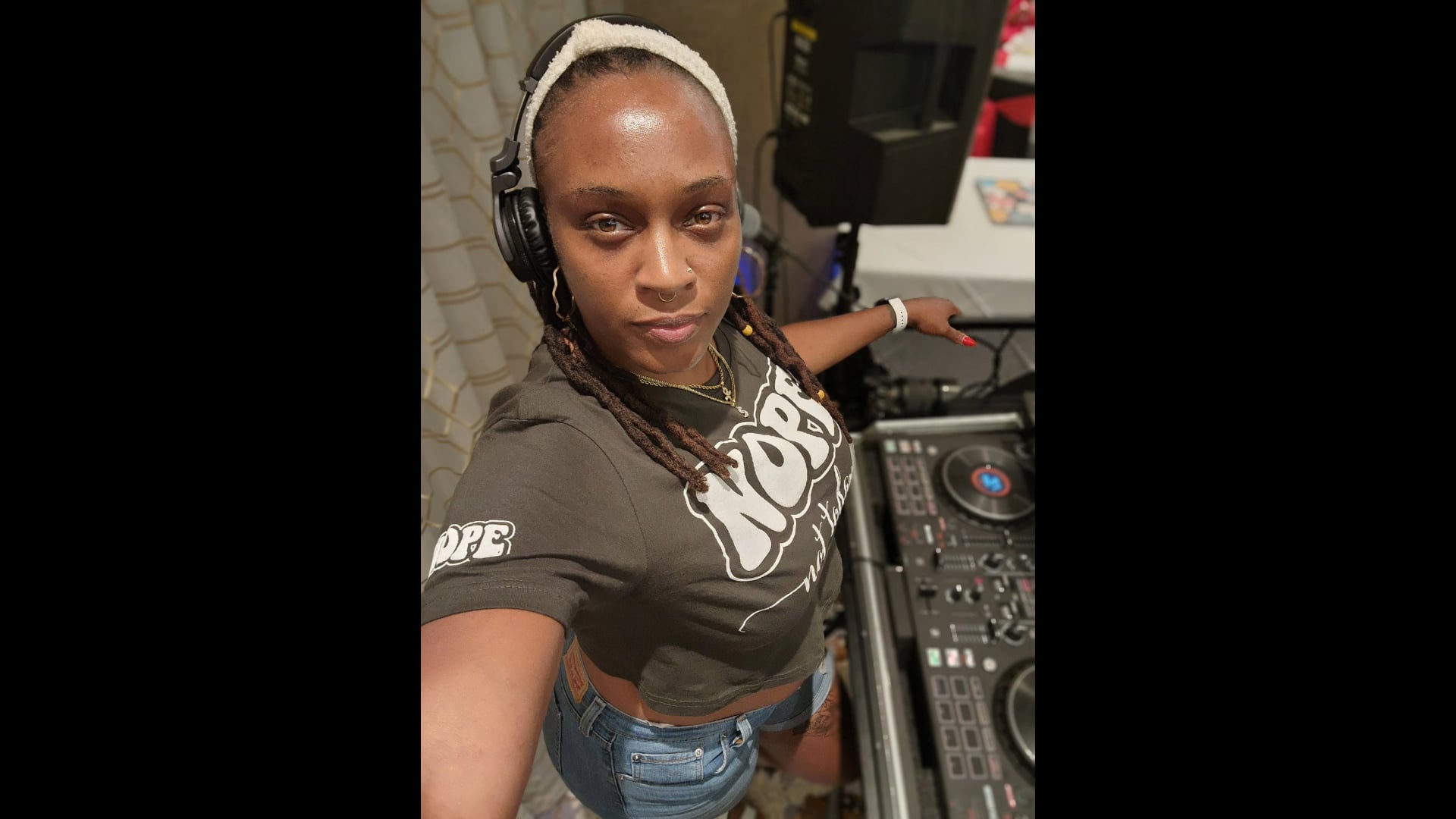 Promotional video thumbnail 8 for DJ Queen Entertainment LLC