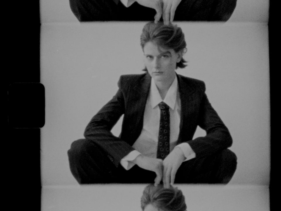 FABIENNE DOBBE FOR SCHON MAGAZINE