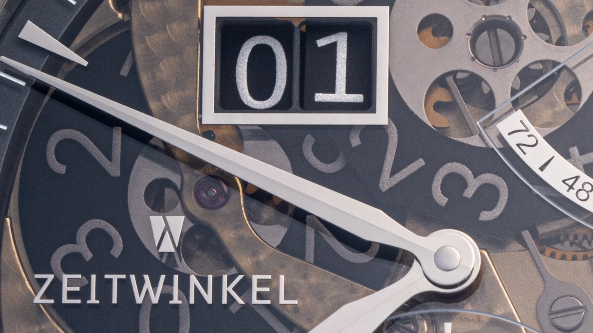 Zeitwinkel manufacture watch 273° Saphir Fumé - Zeitwinkel EN