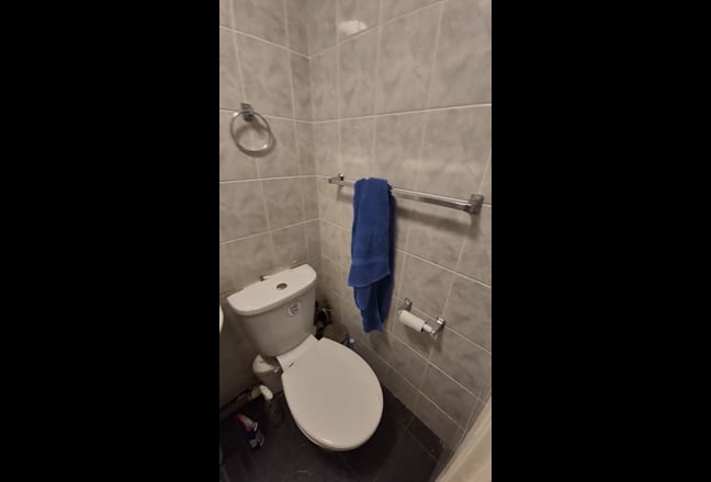 Double Studio Flat with Garden and Dish Washer  Main Photo