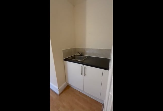 1 Bedroom Flat  Main Photo