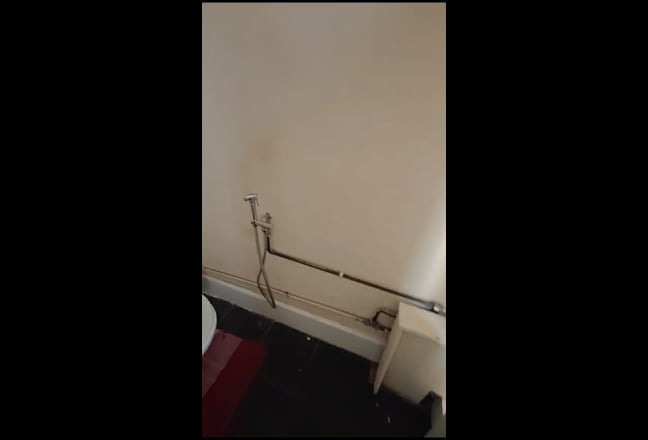 3 Bed Flat on Kenton Road Main Photo