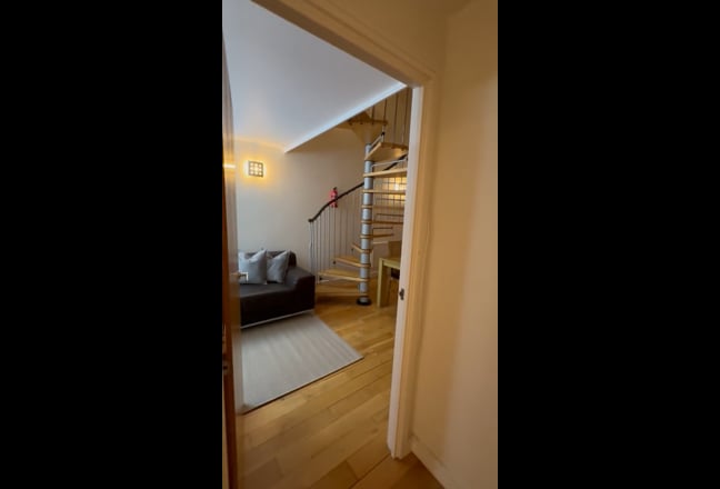 Large Double Bedrooms 3 Mins to Romford Stn Main Photo