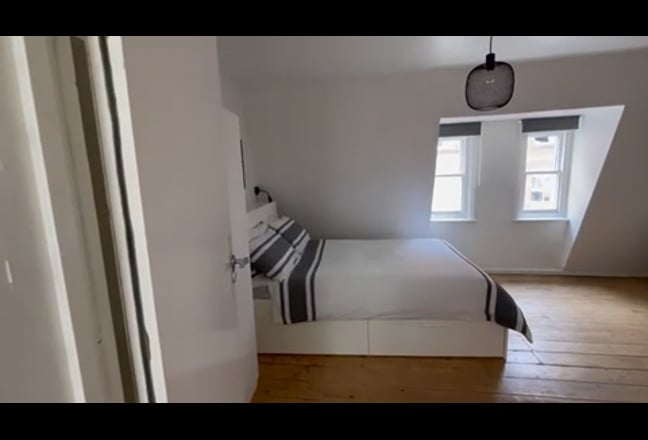 Large Double Room With Kitchenette In Town Center Main Photo