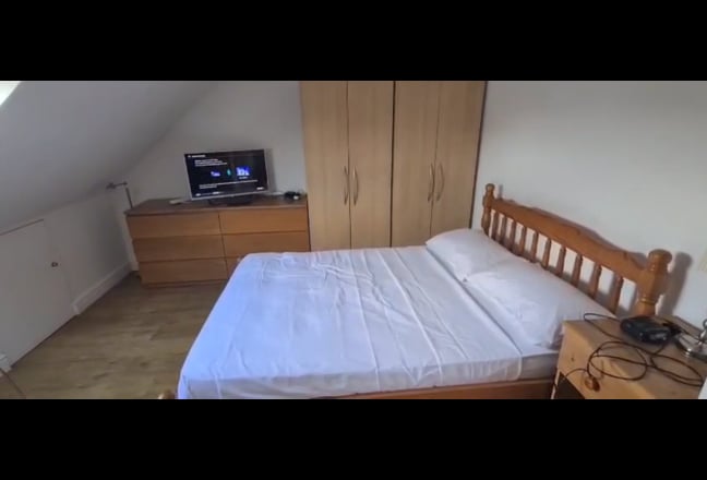 Loft Converted 1 Bedroom Flat Space Main Photo