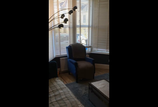 Great Bedroom in Large House - Bills Included Main Photo