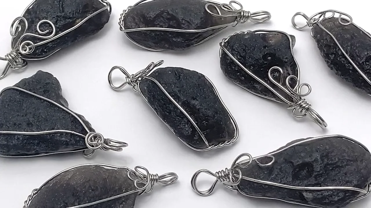 アグニマニタイト ラフロックタンブル ペンダントトップ ワイヤー枠 3