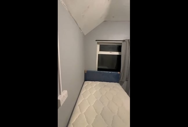 Zero Deposit Modern Room 😜 ⚡️🚀 Main Photo
