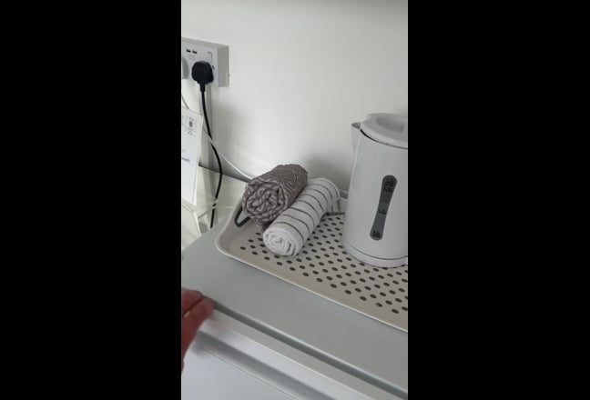 Double room in Witney Main Photo