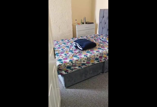 Comfortable Room for Rent in Great Location Main Photo