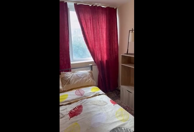 Double Room to Let in Woodford IG8  FOR £700 Main Photo