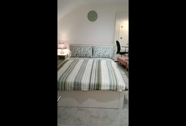 Ensuite + Furnished + Bills Inc + Free Parking  Main Photo