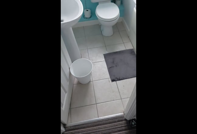 Single room with own bathroom in a shared house Main Photo