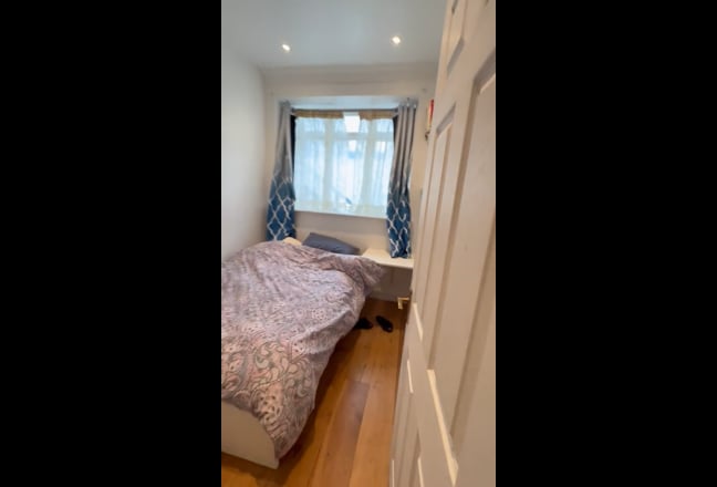 Discounted short let!! 2 bed 2 bath Paddington let Main Photo