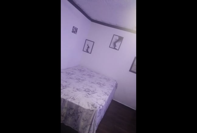 Extra large furnished room with own bathroom  Main Photo