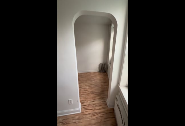 Aug Start -Ridgewood/Bushwick Large Room w Office  Main Photo