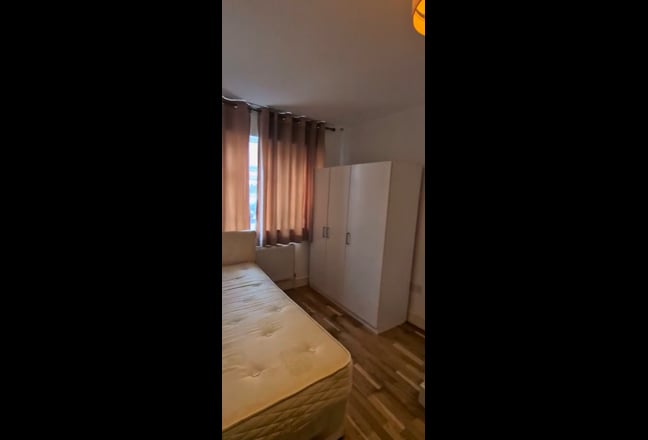 Video 1: Kitchen