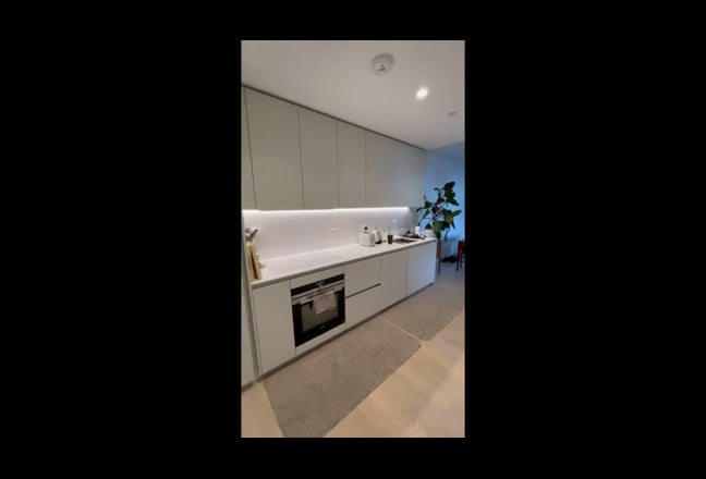 Designer flat with concierge Main Photo