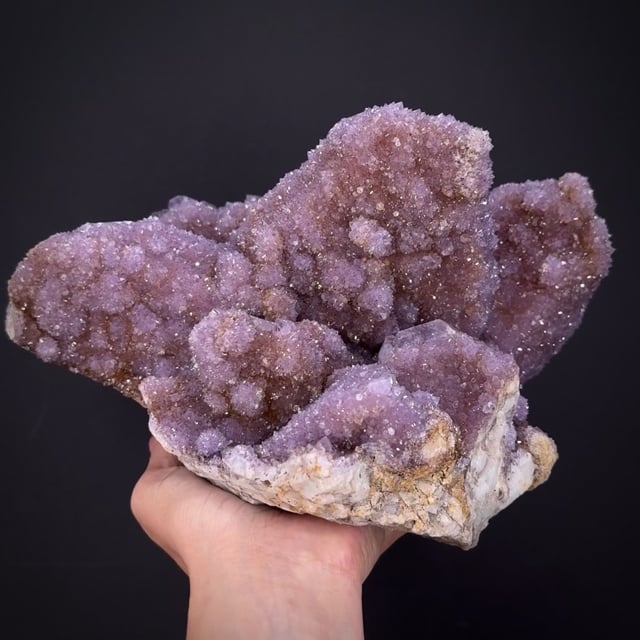 Quartz var. Amethyst (Japan-Law Twin)