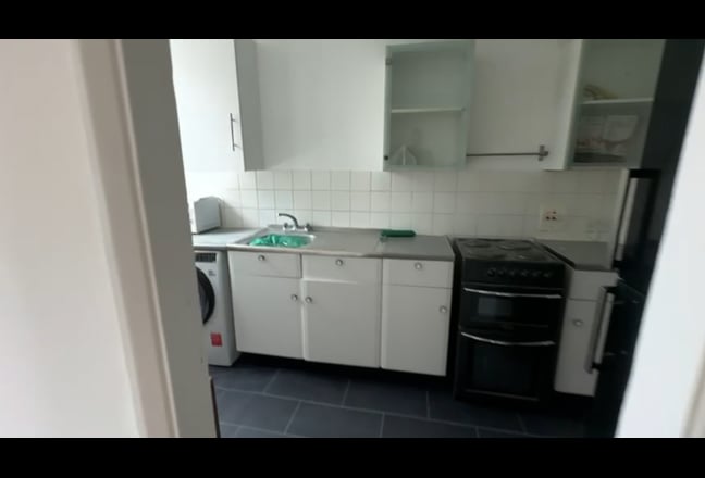 Large Two Double bedroom flat  Main Photo