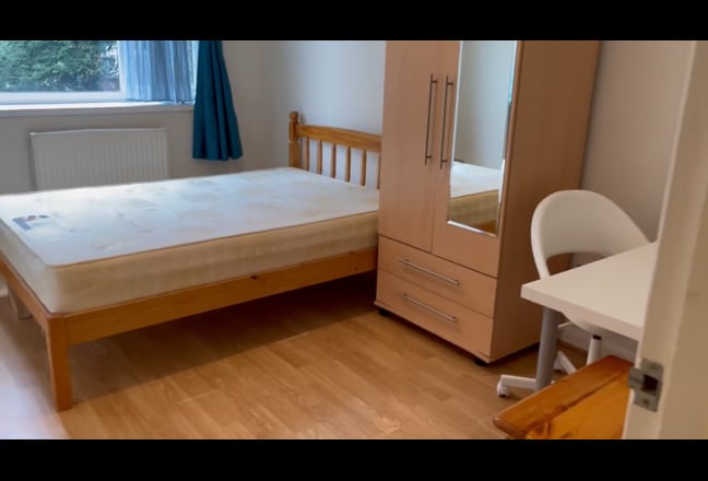4 bed flat, Shadwell E1 Main Photo