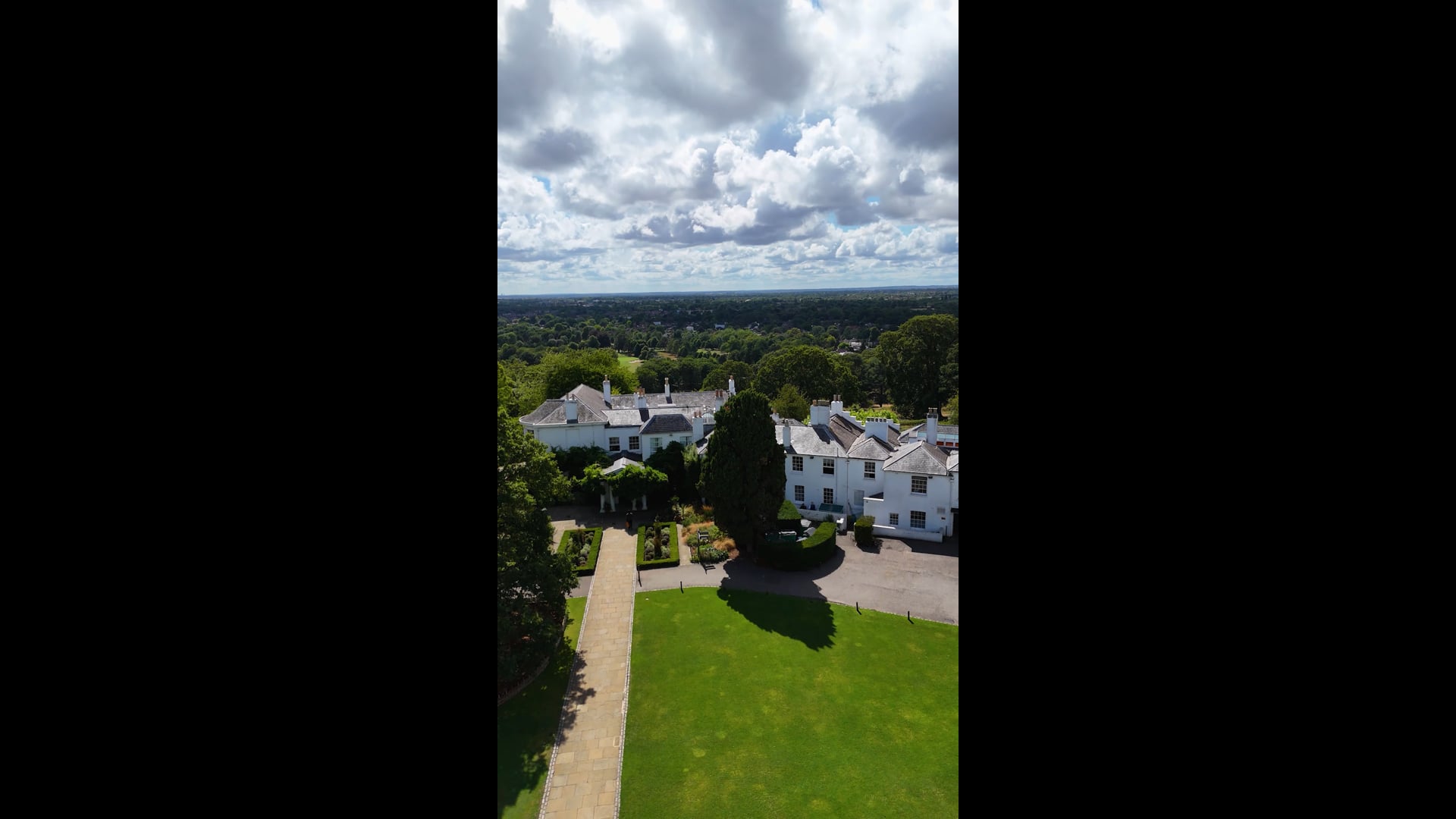 Pembroke Lodge reel - Food at the Lodge
