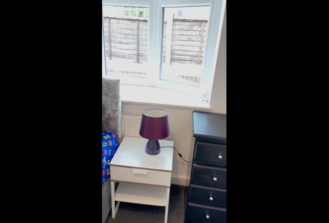 A room available in a 3 bedroom house, bills inclu Main Photo