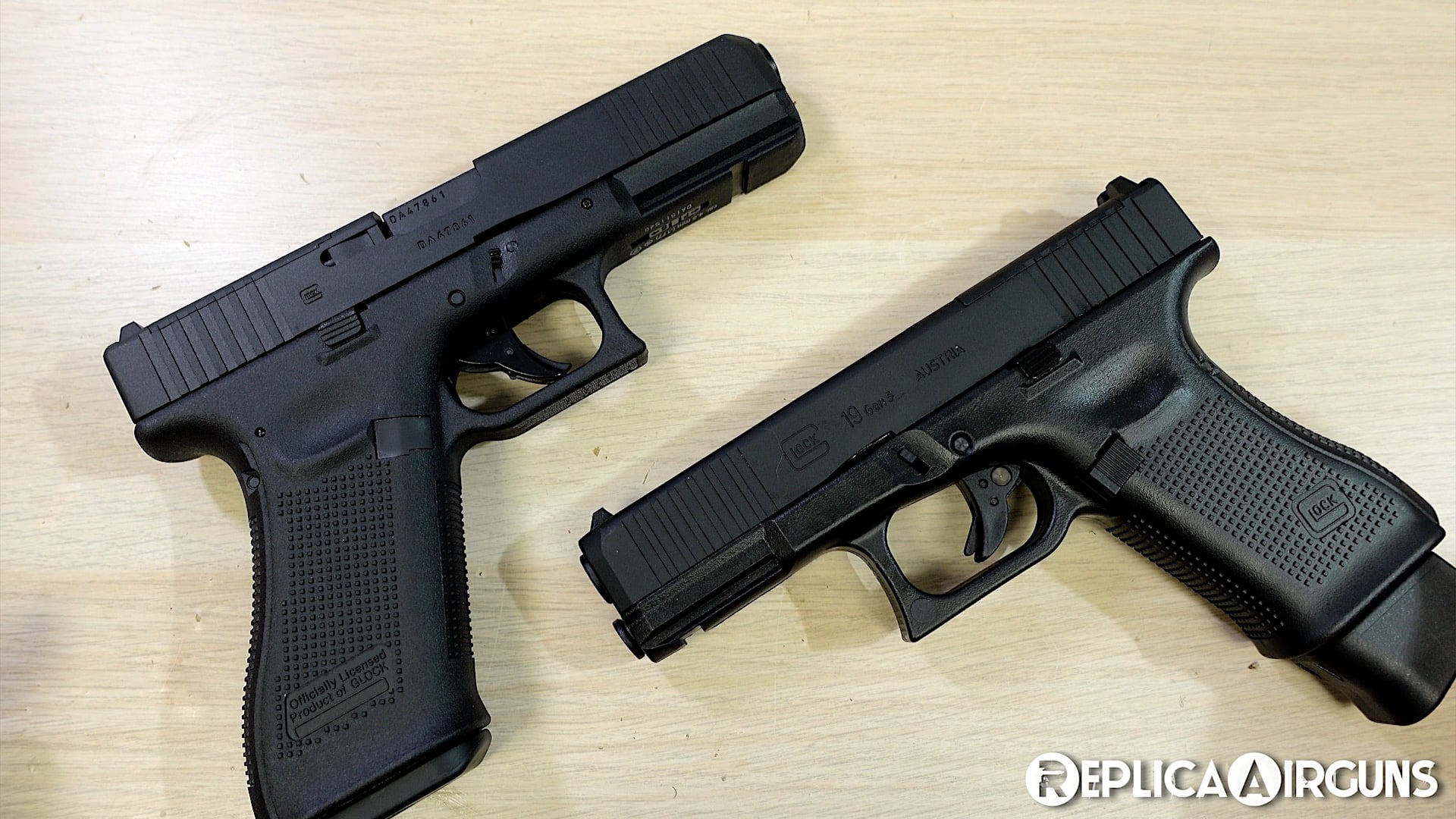 Umarex Glock 17 Gen 5 MOS CO2 Blowback BB Pistol Table Top Review