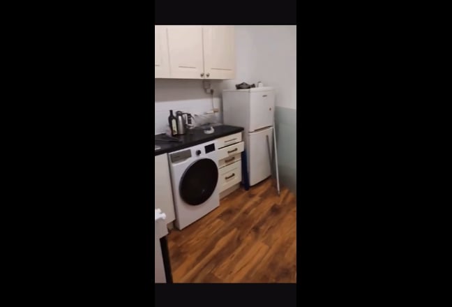 Lovely refurbished 1 bed studio in Crystal palace Main Photo