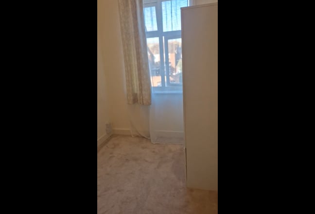 Photo 1: undefined