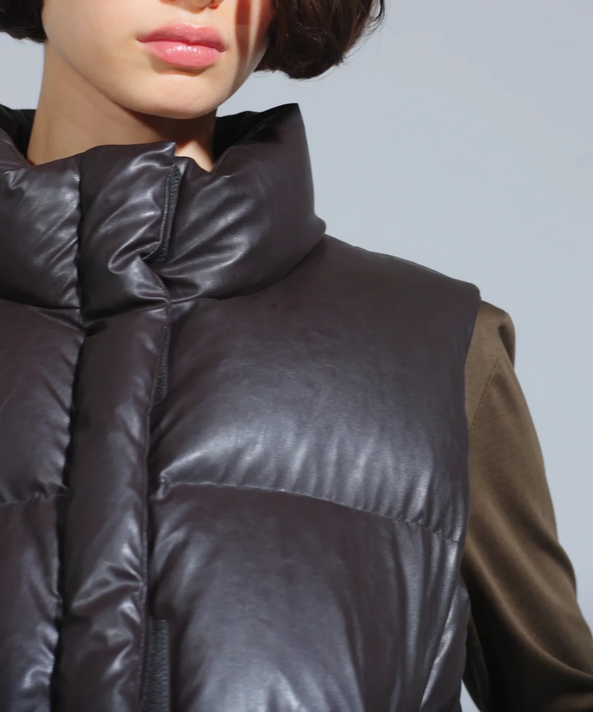 ブラックレザーダウンベスト Haruf（ハルフ） ダウンベスト メンズ 本革 レザーベスト ダウン