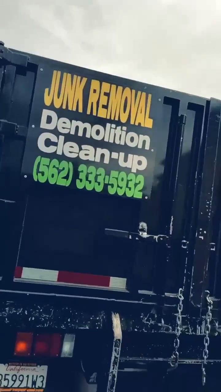 https://i.vimeocdn.com/video/2043035501-150541aeceb558a4e024b54a900d9e0f24d8530a5d9ebdb6b21a3ae49cdca131-d