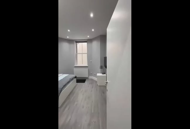 Stylish Ensuite Room in forest gate_All bills inc Main Photo