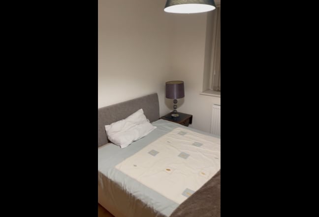 Video 1: Standard double bed