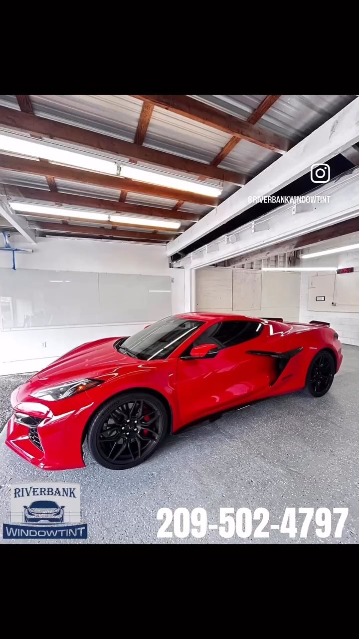 https://i.vimeocdn.com/video/2043408795-5b97b80388343b0cce930a9ced8800cadf5cd3da39a44ae75e1260fefe45e39c-d