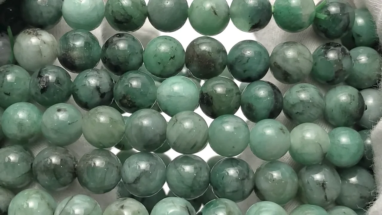 ブラジル産エメラルド ラウンド7mm ブレスレット｜天然石ビーズ