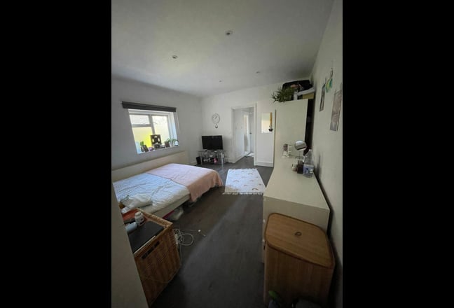 Video 1: Studio Room