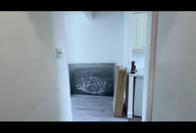 Large Studio to let  Main Photo