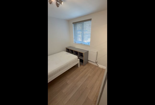 Double room in Mapperley 450pcm  inc all bills Main Photo
