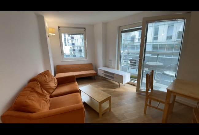 Secure 2 bed, 2 bath 1st floor flat in Wembley HA9 Main Photo