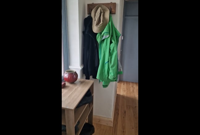 Spacious Double Room in lovely flat - huge Terrace Main Photo