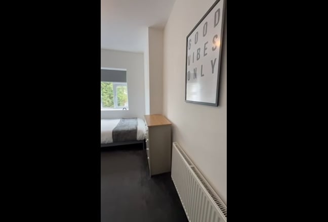 Video 1: Bedroom 1