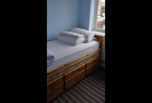 Single room with own bathroom in a shared house Main Photo