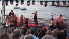 Ple absolut de Las Migas, la Ludwig Band i Ramon Mirabet en el festival Portalblau