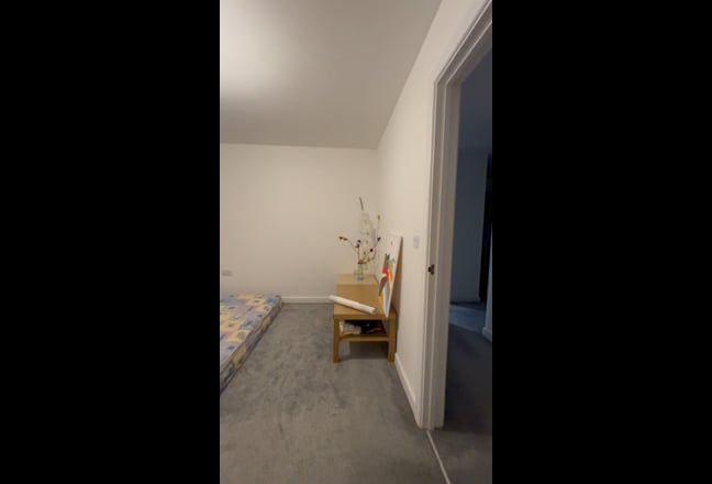 Double Bed room for rent in Chippenham Main Photo