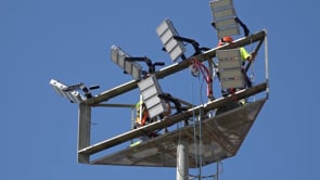 L'Ajuntament està posant tecnologia LED a les torres de llum del camp de futbol