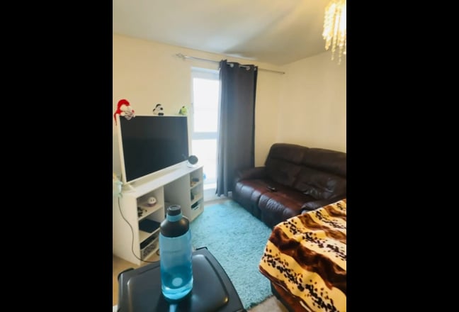 Video 1: Room 3 ( only bed and wardrobe)