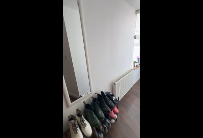 Self Contained Studio Flat - All Bills Included  Main Photo